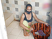 Desi Indian Thirsty Stepsister-In-Law Left While Bathing