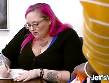 Plump Intimate Trainer Sara Star Can't Resist a BBC