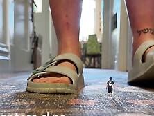 New Giantess Studio - 2 New Clips! Squish