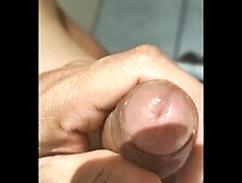 No me aguanto las ganas y me hago una paja