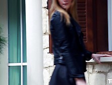 Strangers Bed - Elina De Lion