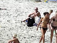 Beach Voyeur Topless Sexy Beach Girls Spycam Hd Video