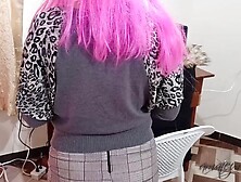 My secretary fucks with me on top of the desk