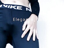 She Masturbates In Her Leggin In The Lockers Of The Sports Room