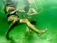 Hooka Sex Underwater