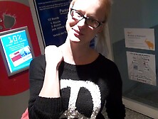 Beim Shoppen Public Gefickt