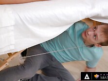 DREAM MASSAGE - Sexy mother I'd like to fuck Sarah Vandella Catches A Pervy Intruder During Her Massage