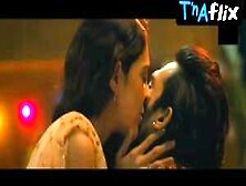 Arshin Mehta Sexy Scene In Mai Hero Boll Raha Hu