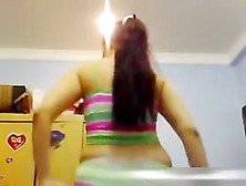 Pakistani Wife In Dubai Dancing