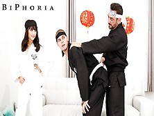 Hubby Learns The Art Of Cobra Bi To Impress His Gf - Biphoria