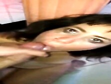 Novinha Amadora Tomando Leitinho