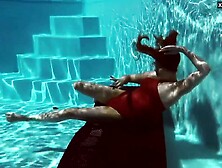 Mia Split Russian hot gymnast