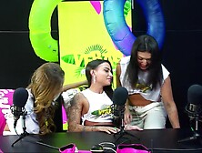 Measuring the cunt size of hawt chicks - California TV