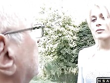 65 Lucky Veteran Licks Girl in 69 and Fi