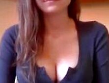 Webcam Girl With Perfect Round Boobs 1