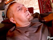 French Mother I'd Like To Fuck likes it up the booty