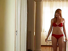 DrecksfotzenHure MILF sagte er und spritzt Ihr in die Fresse