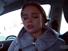 Debt4k. calibri angel n'a pas d'argent pour rembourser sa dette mais a un corps parfait