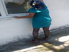 Sexy cleaner who wipes glass wants to arouse