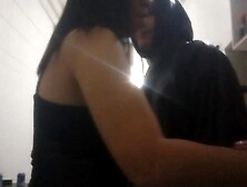 Milf bailando twerks en primera vez con vecino joven.  Giant rear-end hispanic,  bubble booty colombian