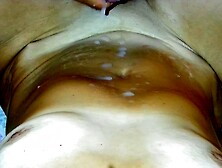 He sucks my twat and jizz to my belly