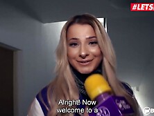 BUMSBESUCH - Breasty Brunette Hair July Johnson Surprises Pizza Hunk With Hawt Sex - LETSDOEIT