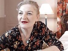 Hot GILF AllexysX guides you