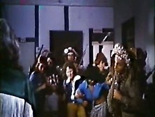 Helena Ramos In A Ilha Das Cangaceiras Virgens (1976)