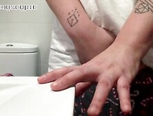 so insane I had to fap in my mates rest room in my pijamas