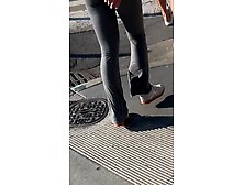 Perfect blonde ass in yoga pants
