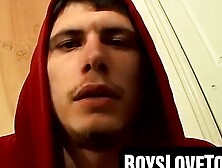 Hot Young Guy Jerking Off While Showing off His Bare Feet - Foot Fanatic