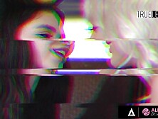 ALL GAL MASSAGE - Wicked Masseuse Ana Foxxx Enjoys Her Beloved Client's Vagina FRENCH SUBTITLES