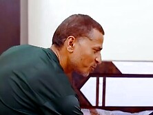 Maama Ji Ne Hot Bahu Ki Chuut Chati Aur Chod-Chod Kar Use Charm Sukh Ki Prapti Dee