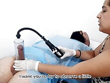 Doctora cachonda quiere observar mi polla bien parada - Porno en esapñol