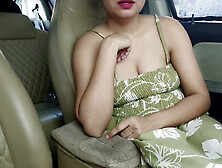 Indian big boobs star Saarabhabhi6 pleases with some pussy licking in public
