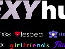 PAWG backs up on her masseuse and he loves it - Massage Rooms