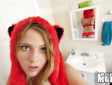 Mofos - Lilly Sapphire - Bubblegum Cutie Tea