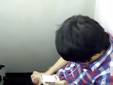 Str8 Spy Filipino Guy In Public Toilet