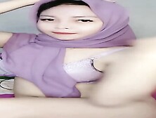 Cewek Jilbab Sekars Memek Tembem