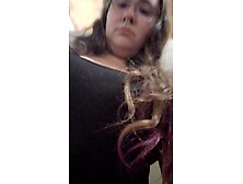 Titty Flash from a gal who NeedS to be Trained!