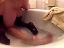 Premature Cumming In My Mom In The Bathtub