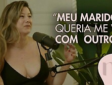 Espionando minha MADRASTA Com Bunda maior do Brasil encontro uma buceta artificial e começo a tocar a melhor punheta ela acorda
