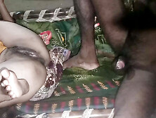 Ek garib ka desi bhabhi paisa ke liye gand chodai first time sex indian