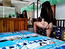 STEPSISTERS HOLD A CONTEST FOR THE BEST BREASTS!! THE GIRLS MAKE A VIRTUAL MELONS CONTEST.  THE BRUNETTE HAS A SWEET SILHOUETTE A