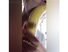 How I Enjoy Squirting Masturbating With A Banana And Leaving It Very Clean