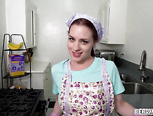 Perv-mom - Chad Loves The Reward Of Eating Pussy From Jessica