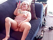 Inked Midget Fingers Her Juicy Snatch