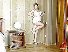 Pregnant Bitch Izolda Pussy Toying Solo
