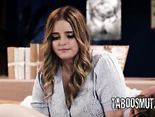 Stepmom: Real Sex Is More excellent Than VR