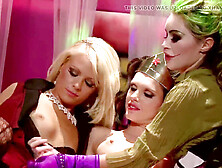 Steamy lesbo threesome featuring Jennifer Dark and Gemma Massey